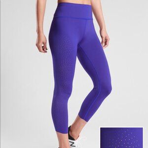 Athleta Velocity Laser Cut Capri Leggings Blue Paradise Sz M Mid-Rise Zip Pocket